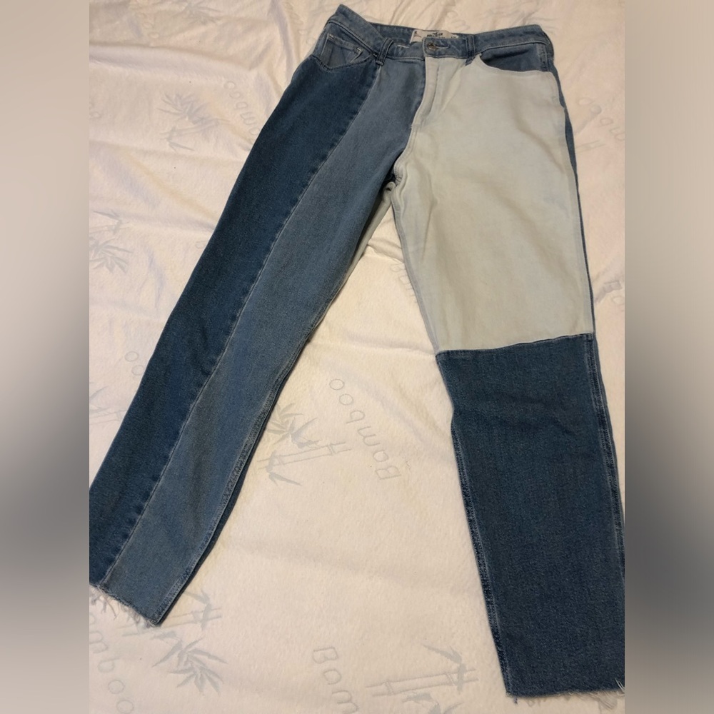 Hollister Curvy High-Rise Mom Jean Block Jeans size 9L